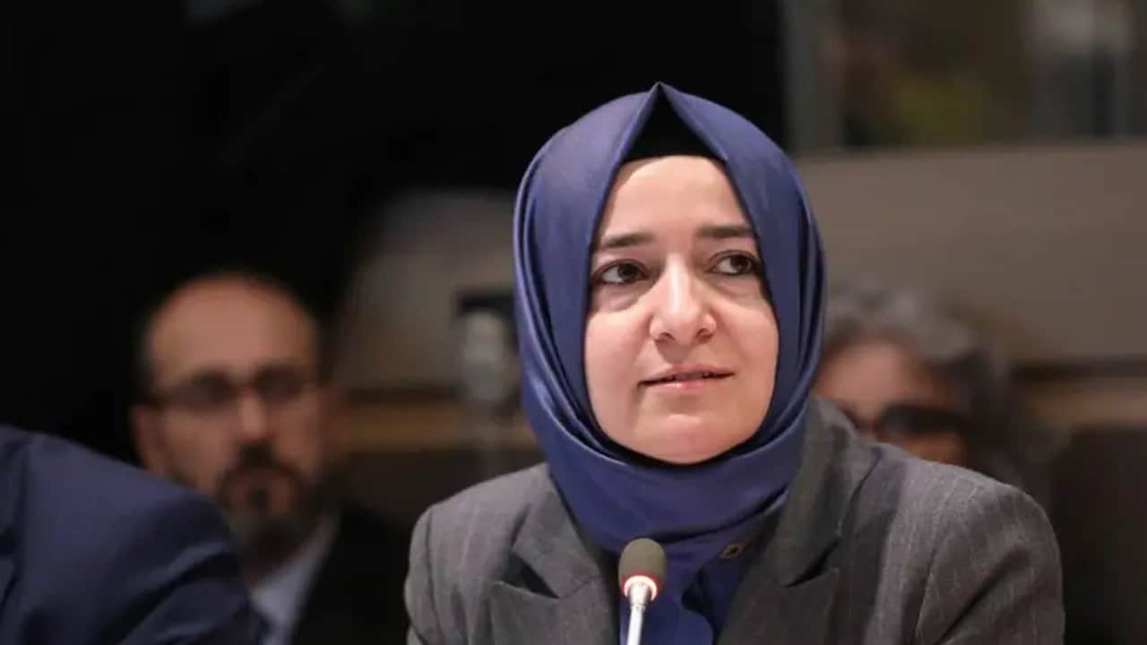 Foto - Ve tüm Türkiye’nin gündemindeki isim sonunda konuştu! Fatma Betül Sayan Kaya’dan iddialara cevap