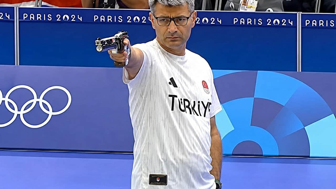 Verdiği pozla tüm dünyada tanınan milli atıcı Yusuf Dikeç’ten şaşırtan hamle! İşte yeni mesleği