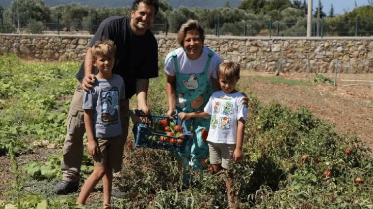 Foto - Verdikleri karar herkesi şaşırttı! Yurt dışındaki kariyeri bırakıp çiftçi oldular!