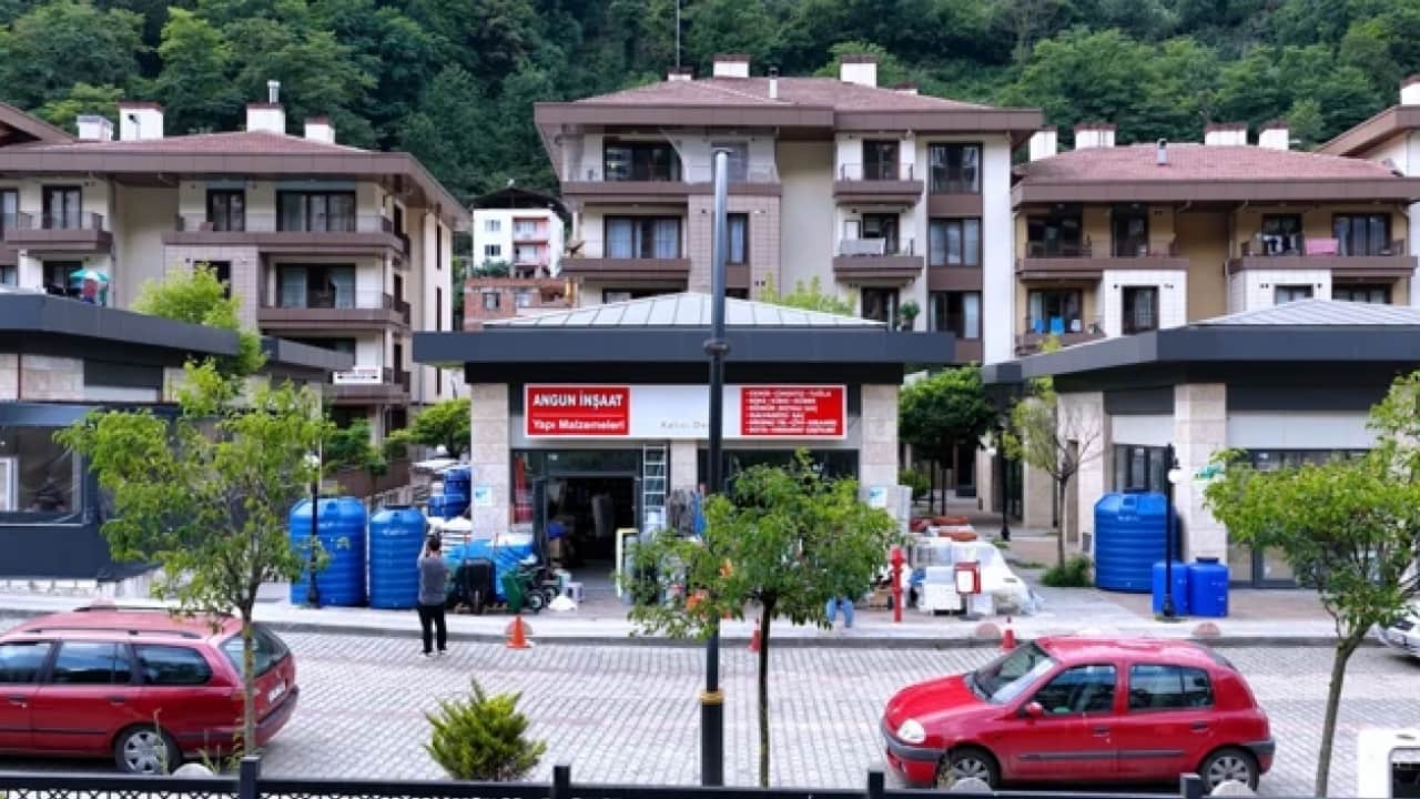 Foto - Verilen sözler tutuldu, vatandaş mutlu: Devlet Dereli’yi silbaştan inşa etti
