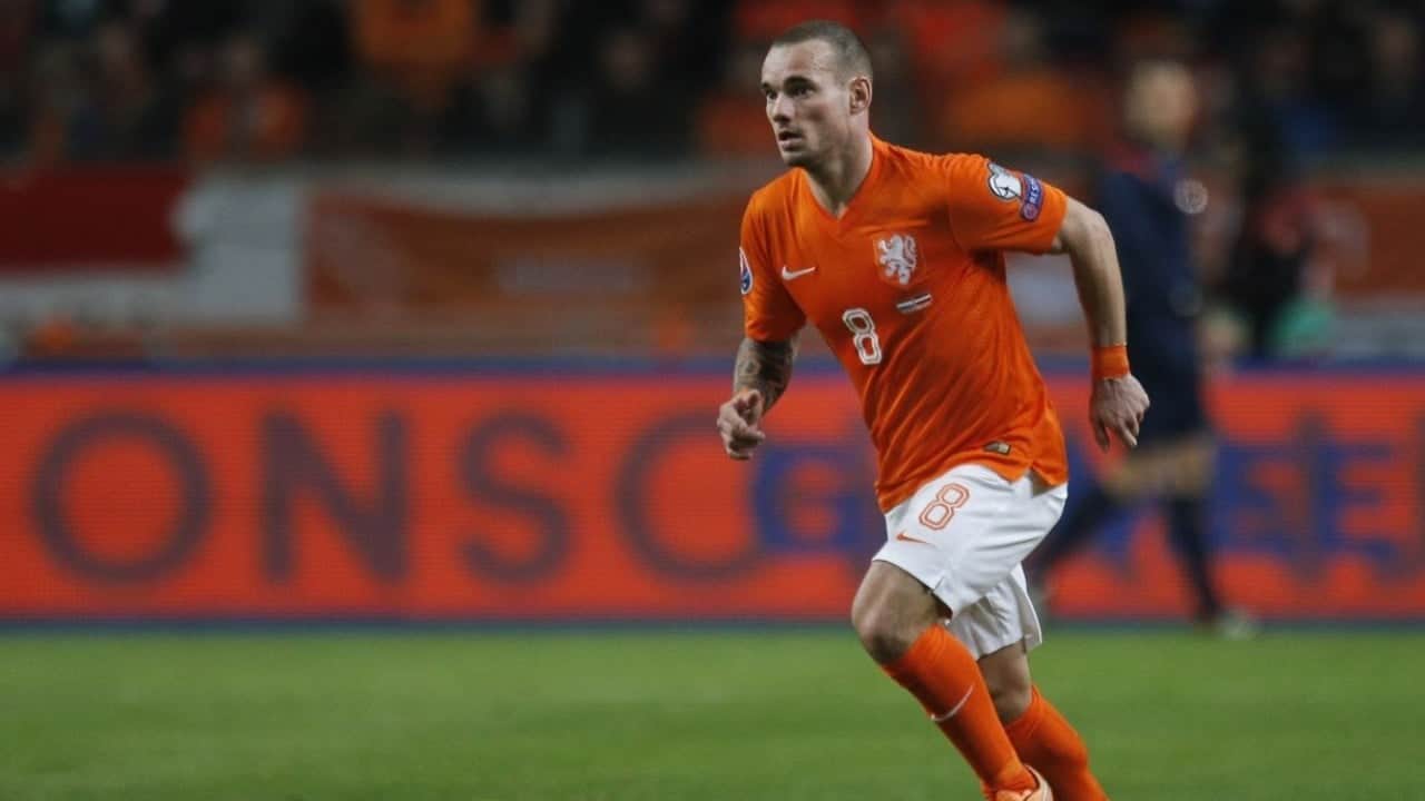 Foto - Wesley Sneijder maddi krizde mi? Futbol kariyerinin hatıralarını bir bir satıyor