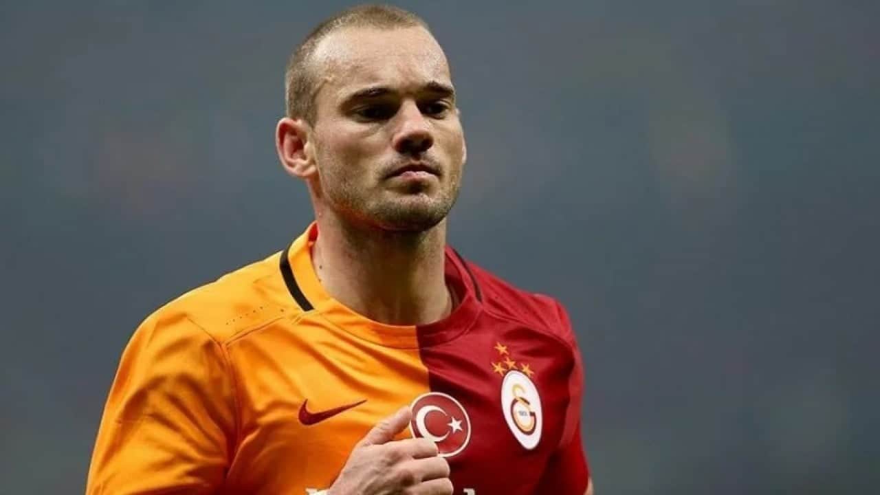 Foto - Wesley Sneijder maddi krizde mi? Futbol kariyerinin hatıralarını bir bir satıyor