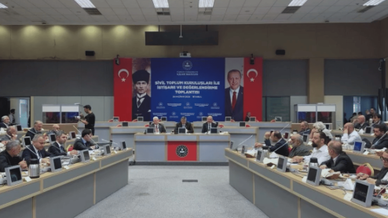 Foto - Yabancı istihdamında düzenleme: Çalışma izni muafiyeti geldi