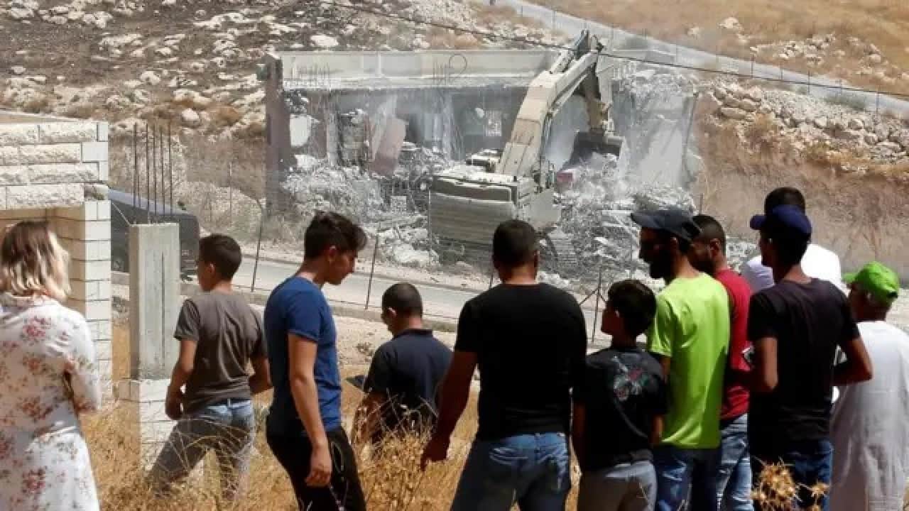 Foto - Yakıp yıkıp soykırım yaptığı yetmedi Dünyanın gözü önünde işgalcisine konut yapıyor