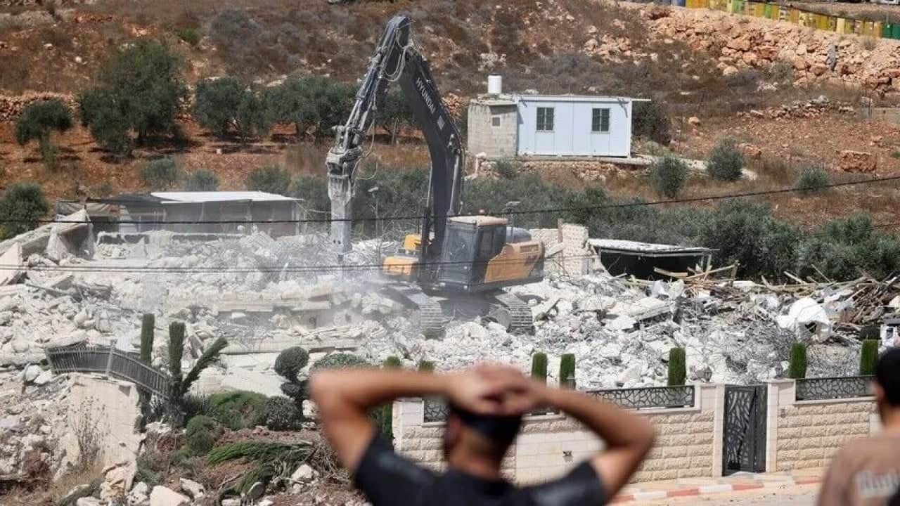 Foto - Yakıp yıkıp soykırım yaptığı yetmedi Dünyanın gözü önünde işgalcisine konut yapıyor