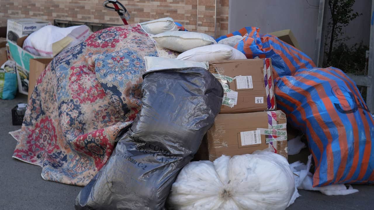 Foto - Yanında 4 yaşındaki oğlu da var! Yoğun bakımdaki annesine refakat etti diye sokağa atıldı