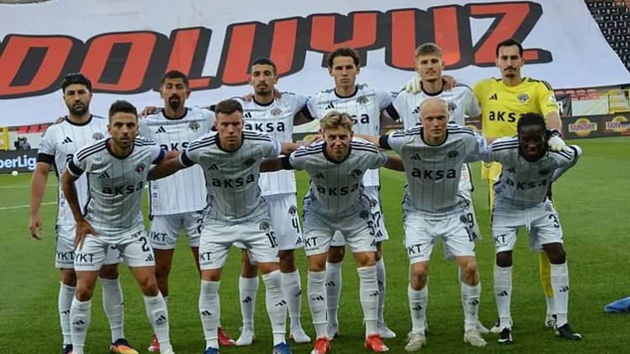 Foto - Yapay zeka, Süper Lig şampiyonunu erken ilan etti: Arayı açıp fark atacak