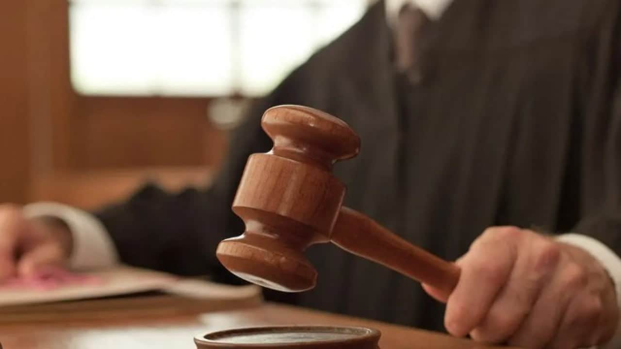 Yargıtay kararı verdi! Maaşı geç yatan işçiye müjde