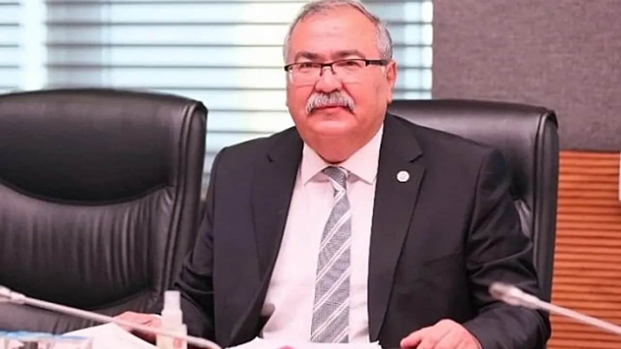 Foto - Yarın başvuru yapılacak! CHP’li isimden "Özgür Özel’in yeni partisinin adı ne olacak?" sorusuna net cevap