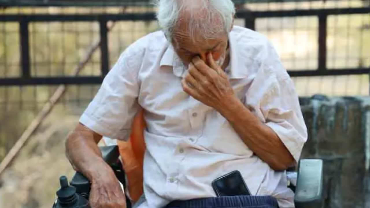 Foto - Yaşlı çift yetkililerden yardım istedi: Ana yurdum burası dayanamıyorum!