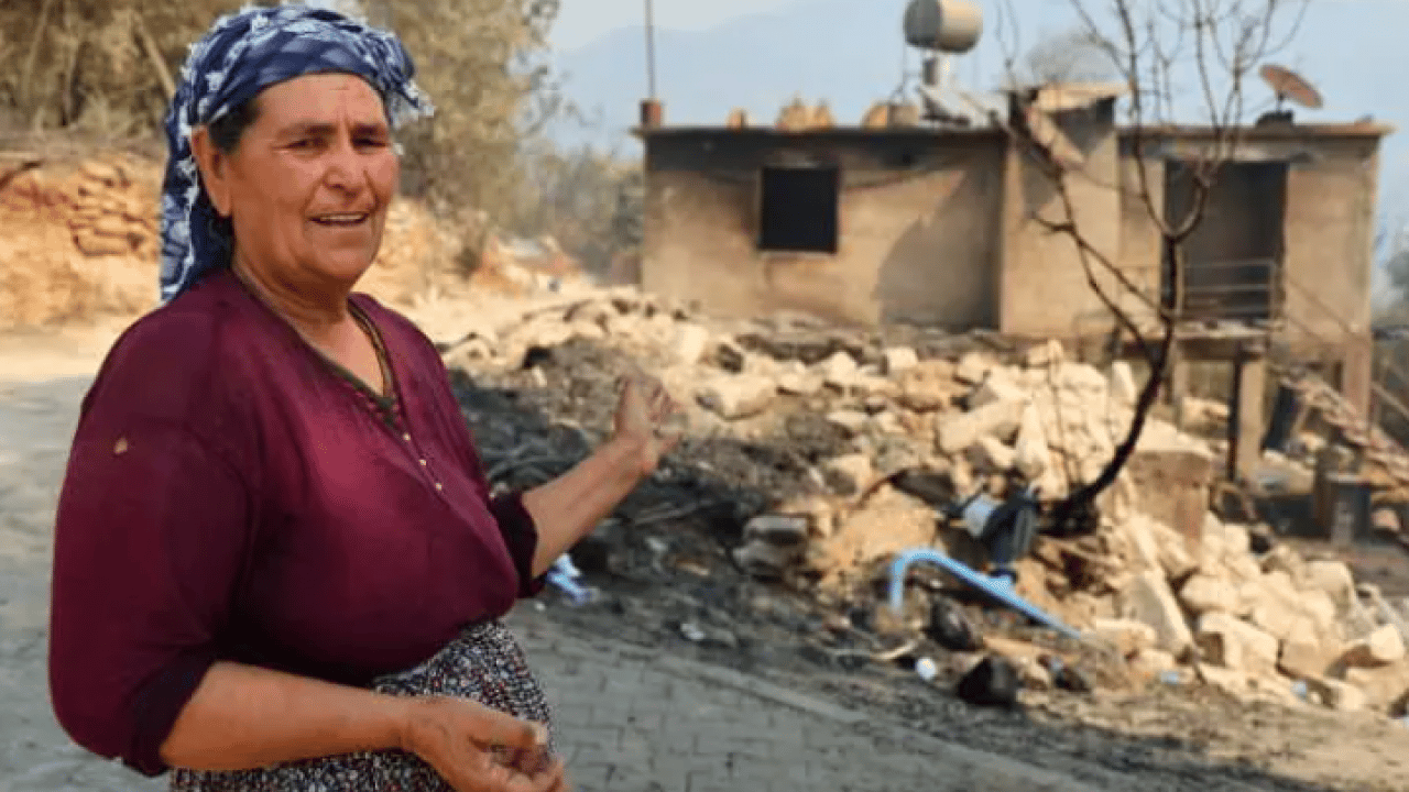 Foto - Yaşlı çift yetkililerden yardım istedi: Ana yurdum burası dayanamıyorum!