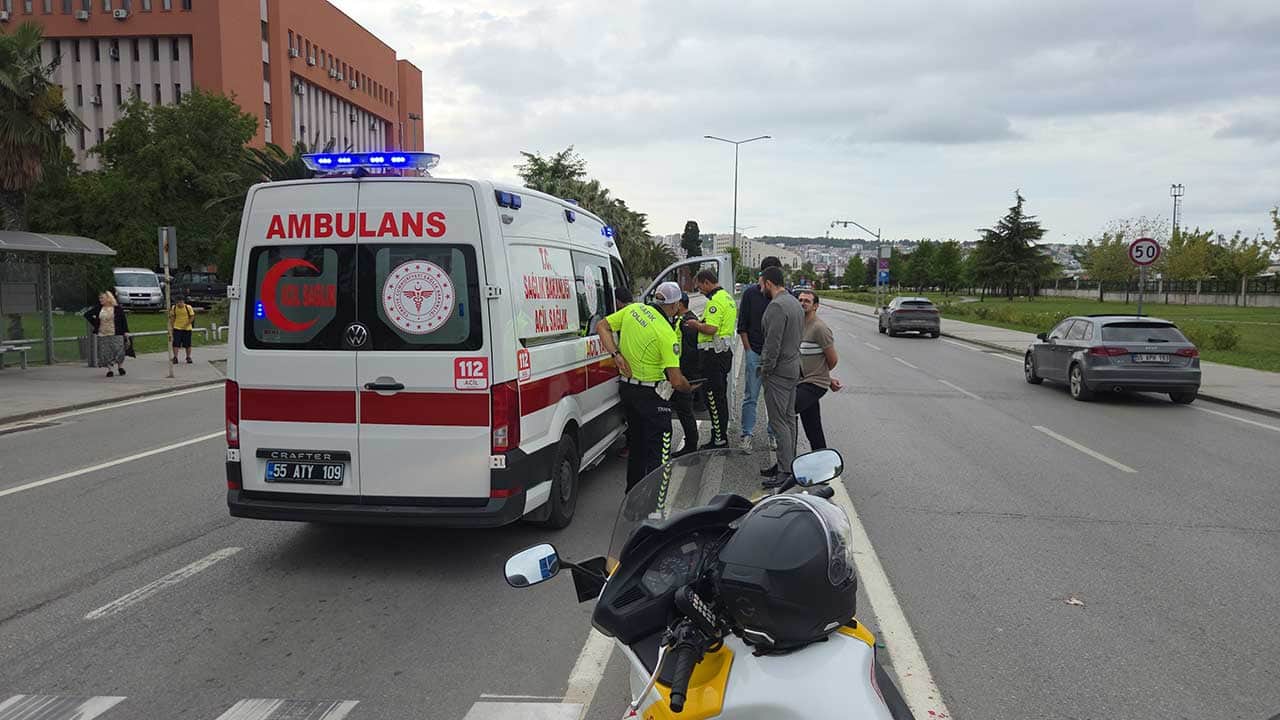 Foto - Yaya geçidindeki 6 yaşındaki çocuğa çarpan kasksız motosikletli kayıplara karıştı!