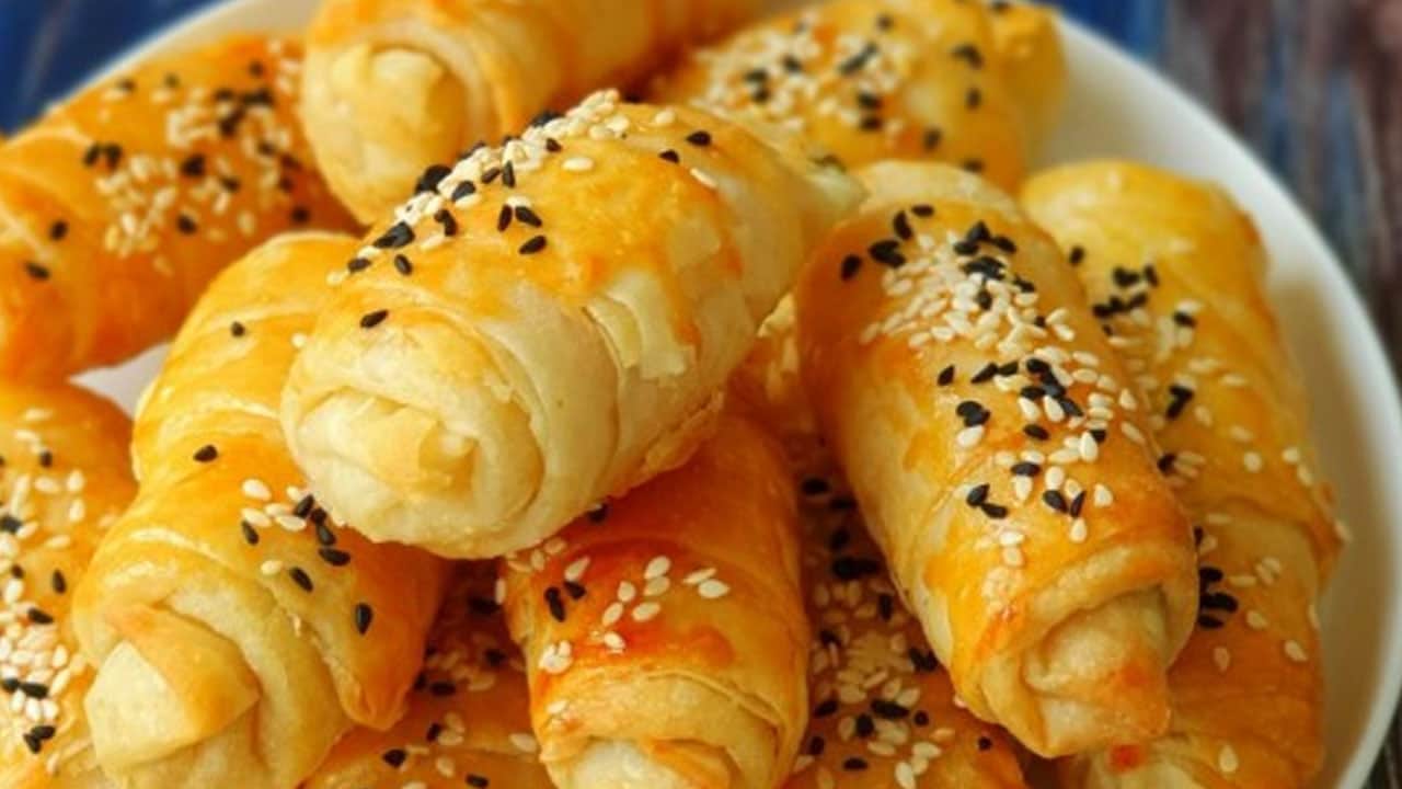 Foto - Yaz kış yiyin... Böreği çıtır çıtır yapan sos herkesi şaşırttı: Elma veya üzüm kullanın