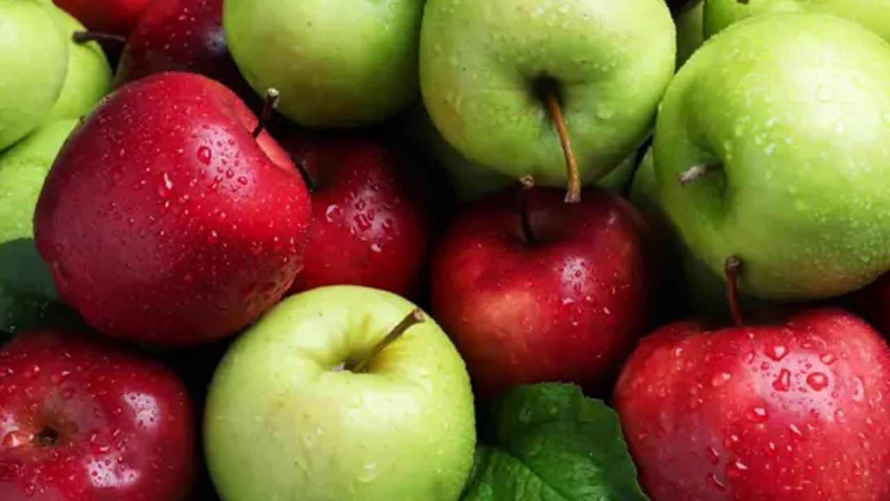 Yaz kış yiyin... Böreği çıtır çıtır yapan sos herkesi şaşırttı: Elma veya üzüm kullanın