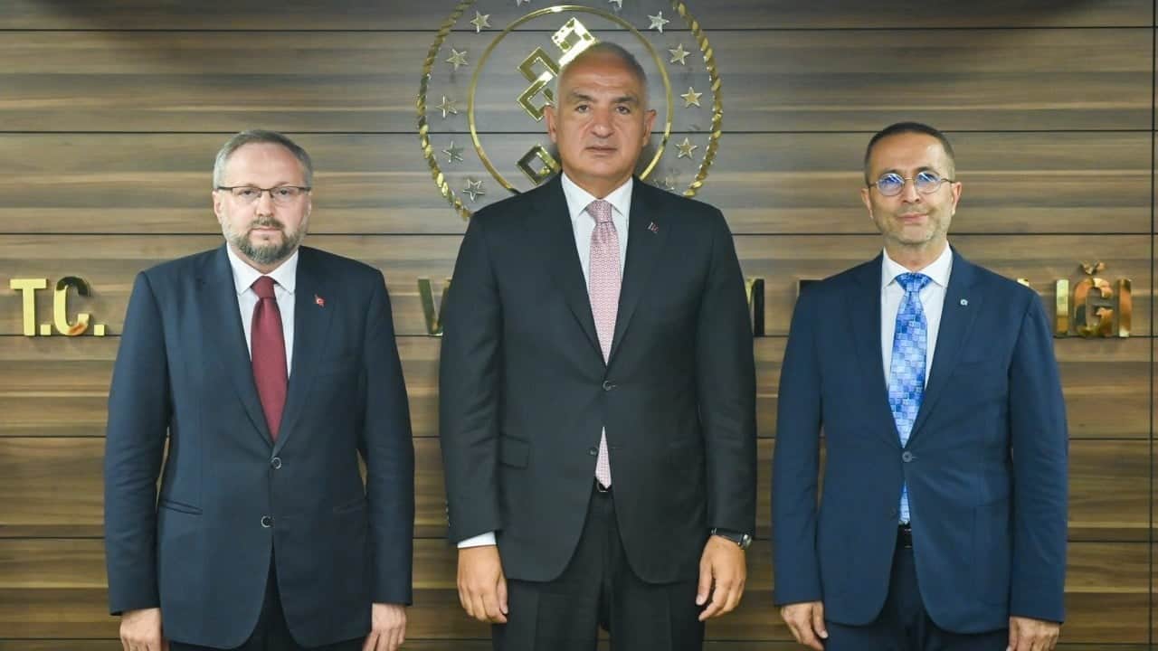 YEE’de kan değişimi
