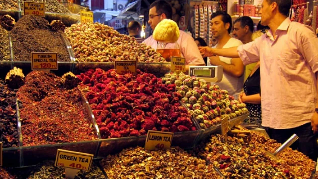 Foto - Yemeğin lezzetini katlayan püf nokta! Baharatı ne zaman eklediğiniz çok önemli