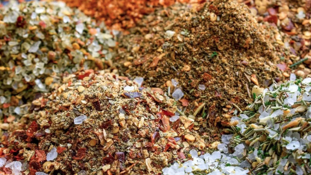 Foto - Yemeklere tuz yerine lezzet katacak 4 şifalı baharat: Yemeklerin aromasına derinlik katarken
