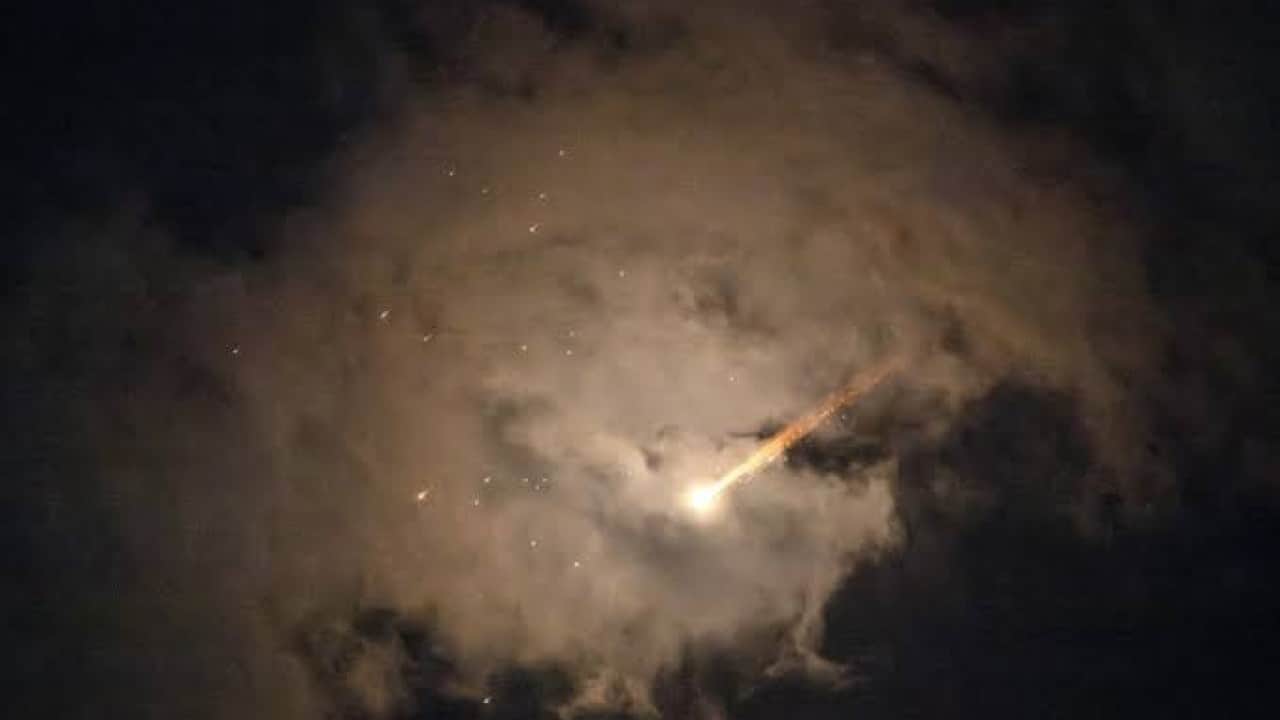 Foto - Yemen ordusundan Kızıldeniz’in güneyindeki uçuş rotaları için uyarı