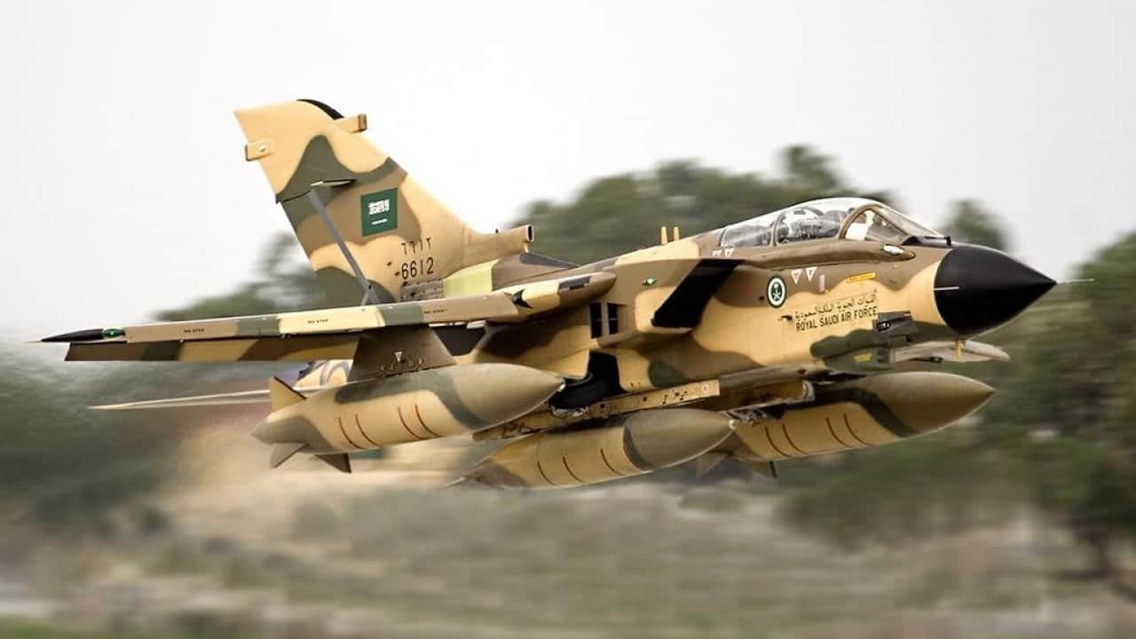 Foto - Yemen'de kan akmaya devam ediyor! Hava saldırısı düzenlendi