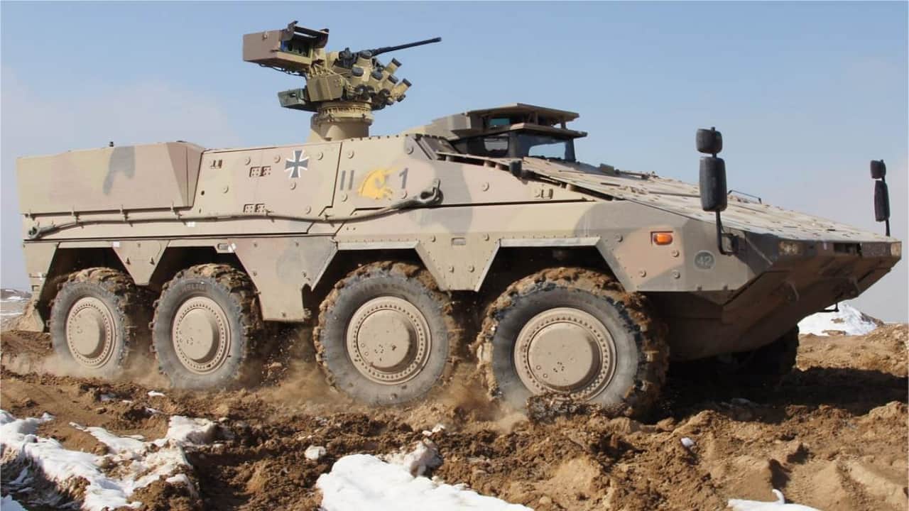 Foto - Yeni "çelik yumruk" deniliyor! Hedefini 3 kilometreden avlayan yerli üretim ilk Boxer’lar sahaya indi