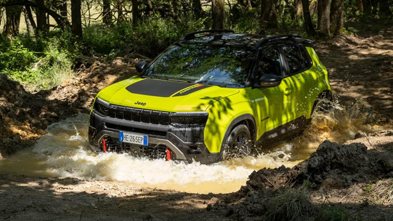 Yeni Jeep Avenger üç farklı güç seçeneğiyle Türkiye’de! Şehir onun, arazi onun! Macera dozu yükseldi!