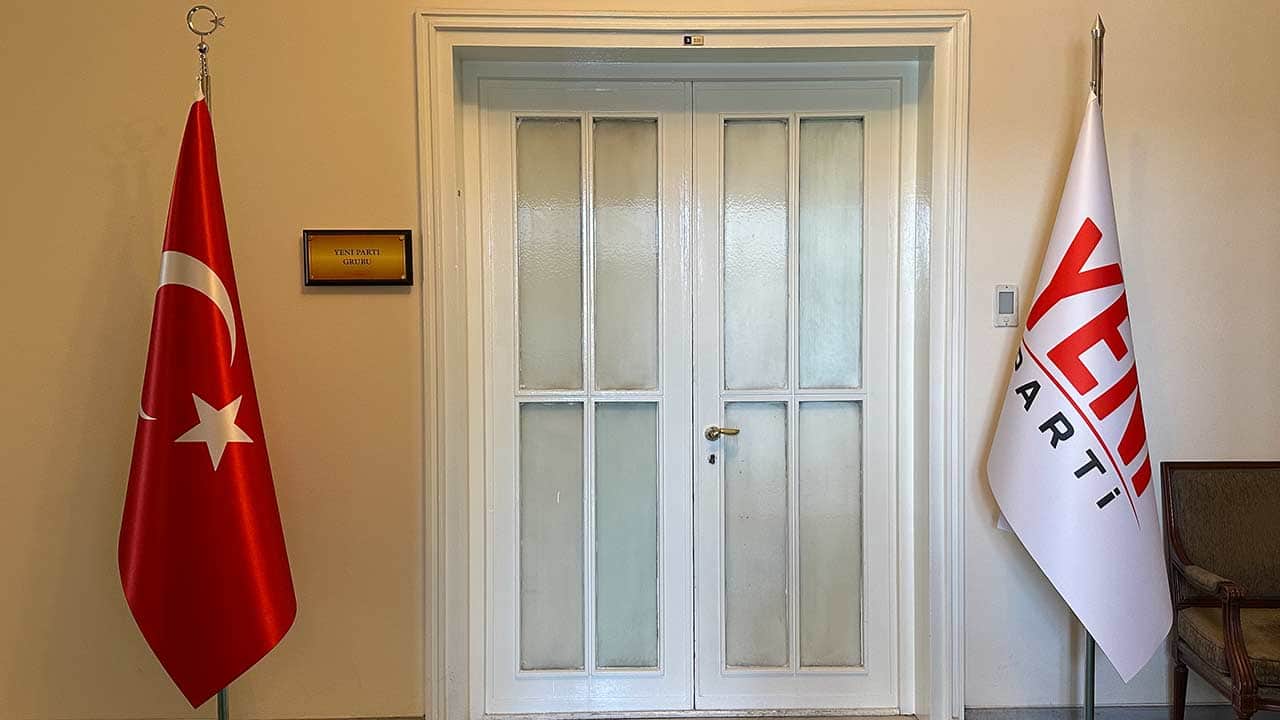 Foto - Yeni Parti üye çalışmaları için mobbinge mi başladı? CHP'den sert açıklama