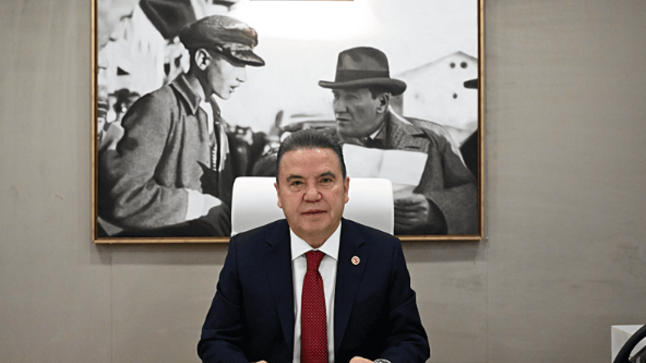 Foto - Yeni partiye tartışmalı başlangıç! Kurucular listesi gündemde: Şaibeli isimler bir arada!