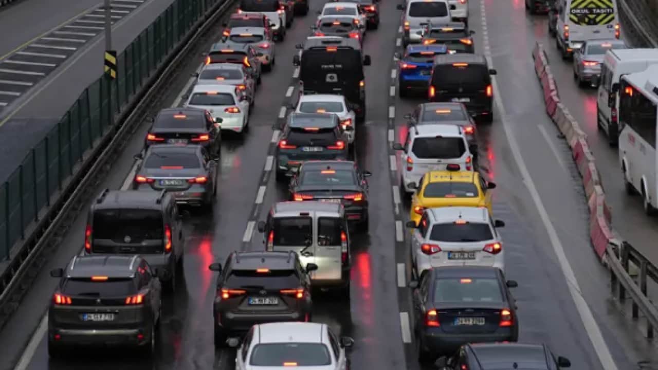 Foto - Yeni trafik levhası çıktı! Bakın ne anlama geliyor!