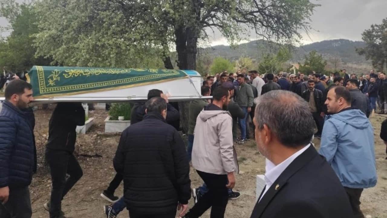 Foto - Yeniden Refah Partisi'ni sarsan gelişme: Sırtından vurularak öldürüldü