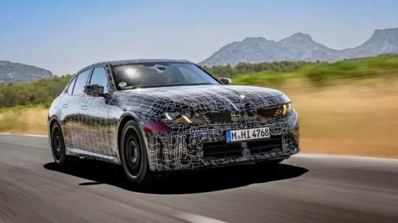 Yenilenen BMW 3 Serisi motoruyla dikkat çekecek