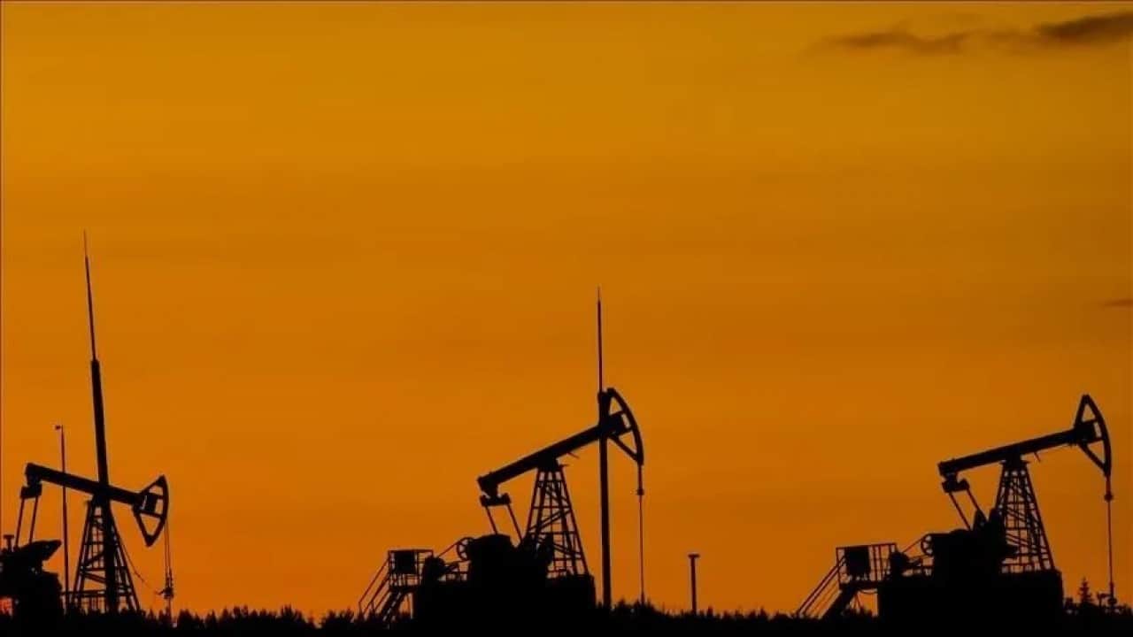 Foto - Yerin altı servet kaynıyor: Halk yokluktan kıvranırken petrole çökecekler