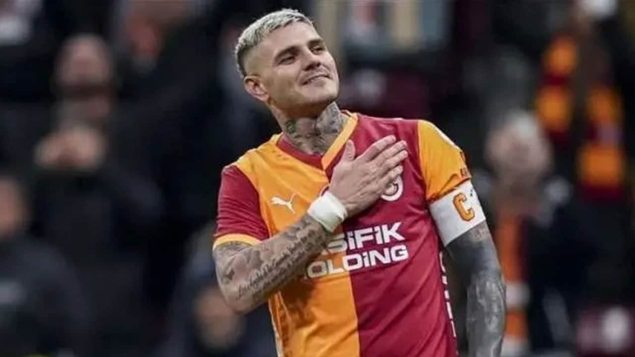 Foto - Yıldızları söndü ortada kaldılar: 24 önemli futbolcu kulüp arıyor!