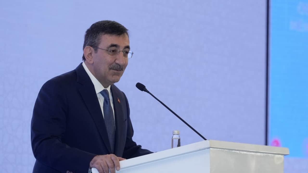 Foto - Yılmaz, Ankara’daki forumda İsrail’e sert çıktı! Netanyahu kendi halkına bile zulmediyor