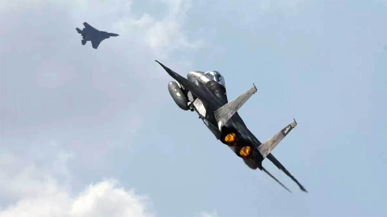 Foto - Yine bir dolap çeviriyorlar! İngiltere ve Fransa, Suriye'de hava saldırısı düzenledi