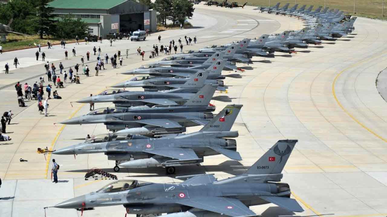 Foto - Yunanistan 'biz yapacak durumda değiliz' dedi: Türkiye topa girdi