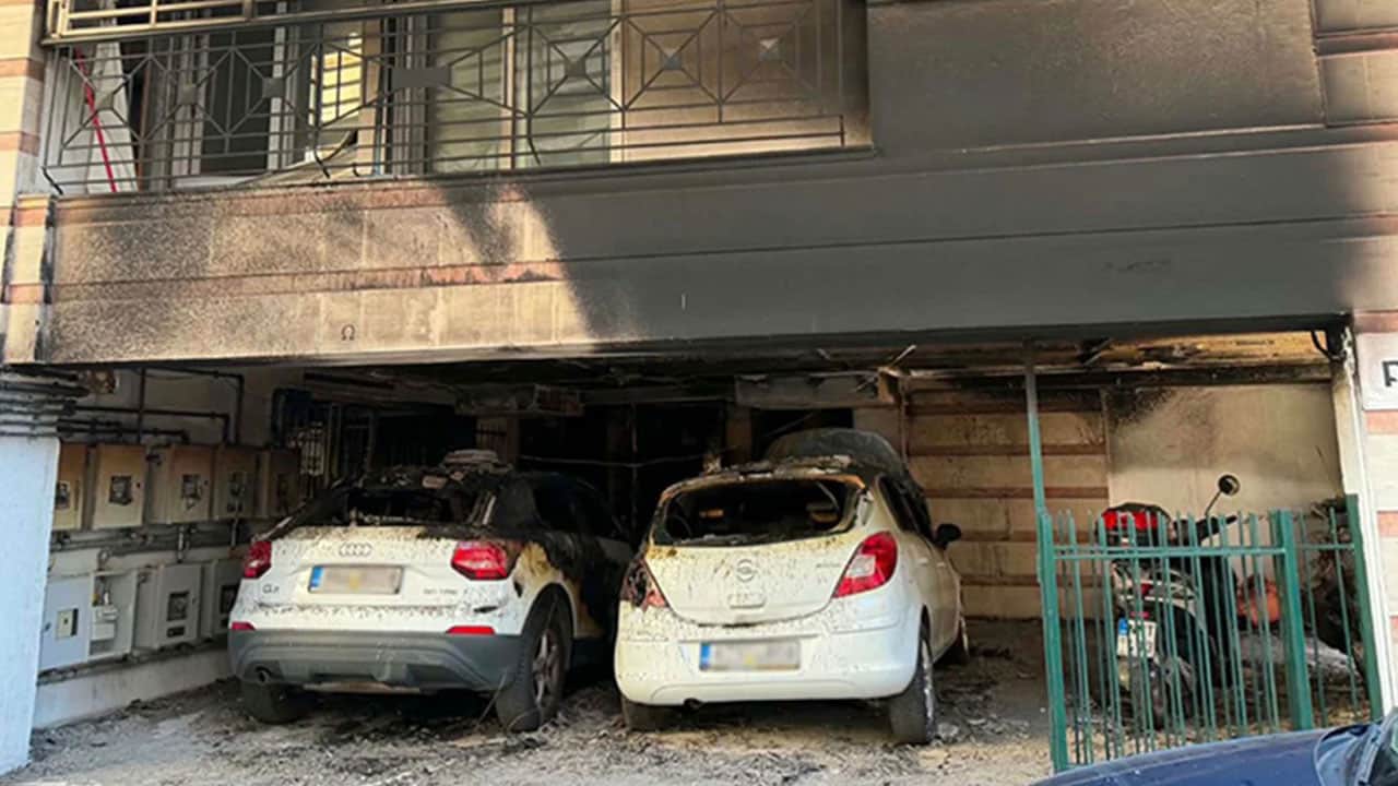 Foto - Yunanistan şokta! İktidar partili 3 siyasetçiye bombalı saldırı: 1 kişi öldü