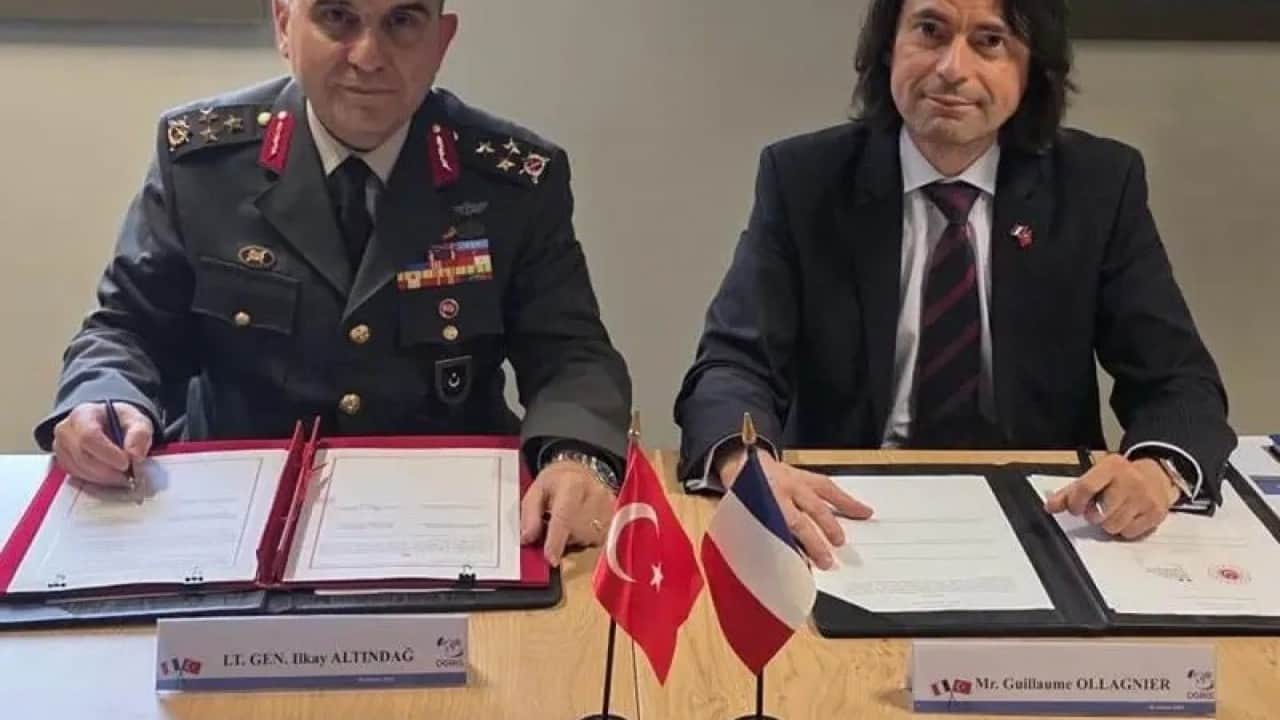 Foto - Yunanistan'ı sarsacak gelişme: En yakın müttefiki Türkiye ile savunma anlaşması imzaladı