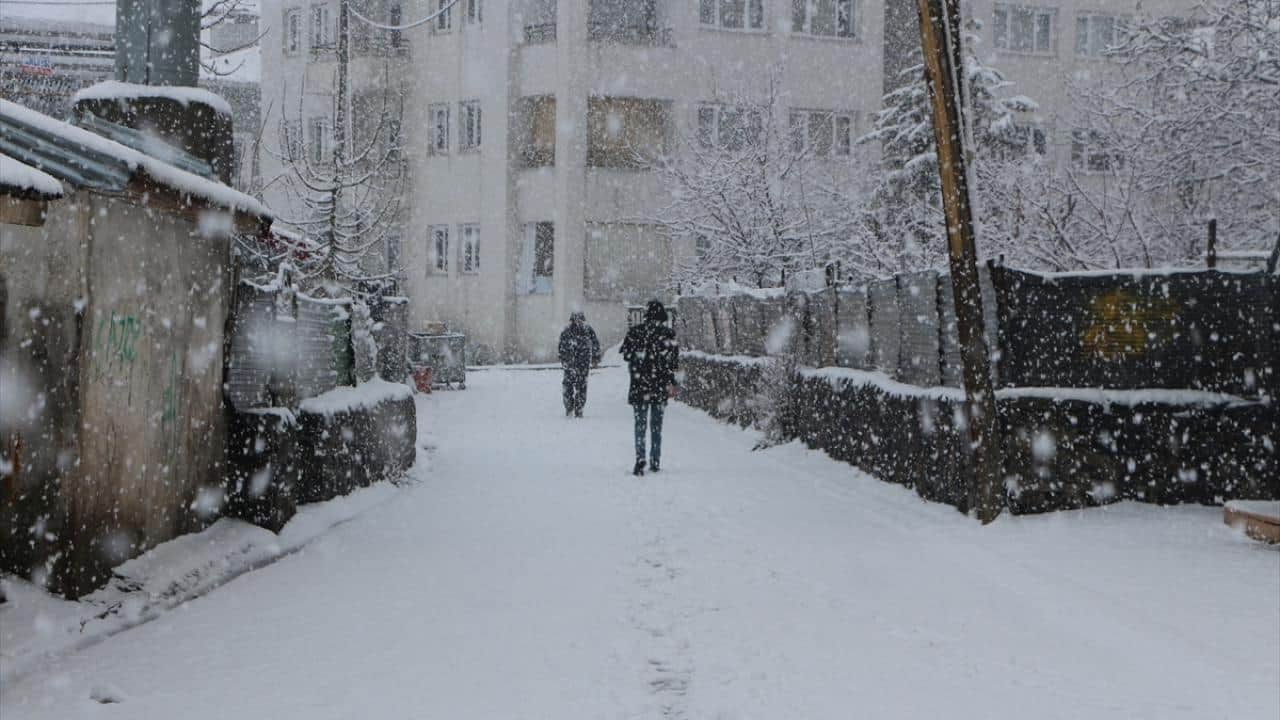 Foto - Yurdun bazı bölgelerinde kar yağışı etkili oluyor