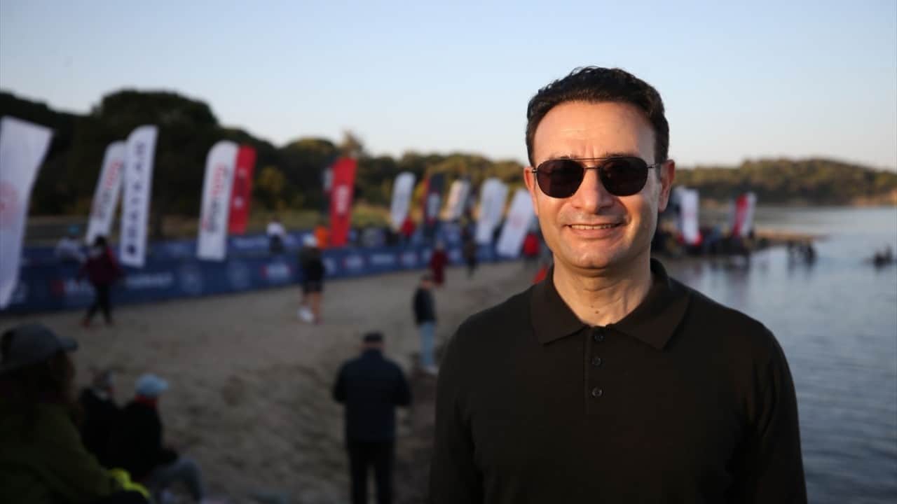 Foto - Yüzme, bisiklet ve koşu! ‘2026 Gelibolu Triatlonu’ başladı