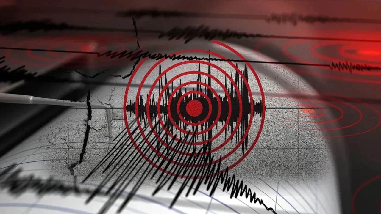 Zangır zangır sallandı! 6 büyüklüğünde deprem