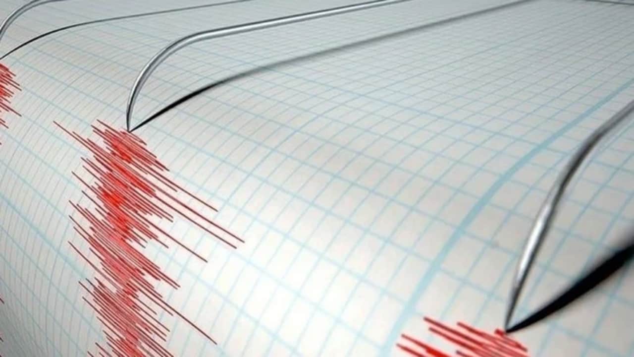 Foto - Zangır zangır sallandı! 6 büyüklüğündeki deprem paniğe yol açtı