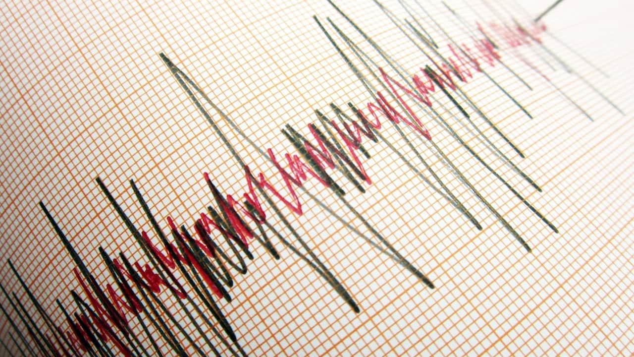Foto - Zangır zangır sallandı! Ege’de korkutan deprem