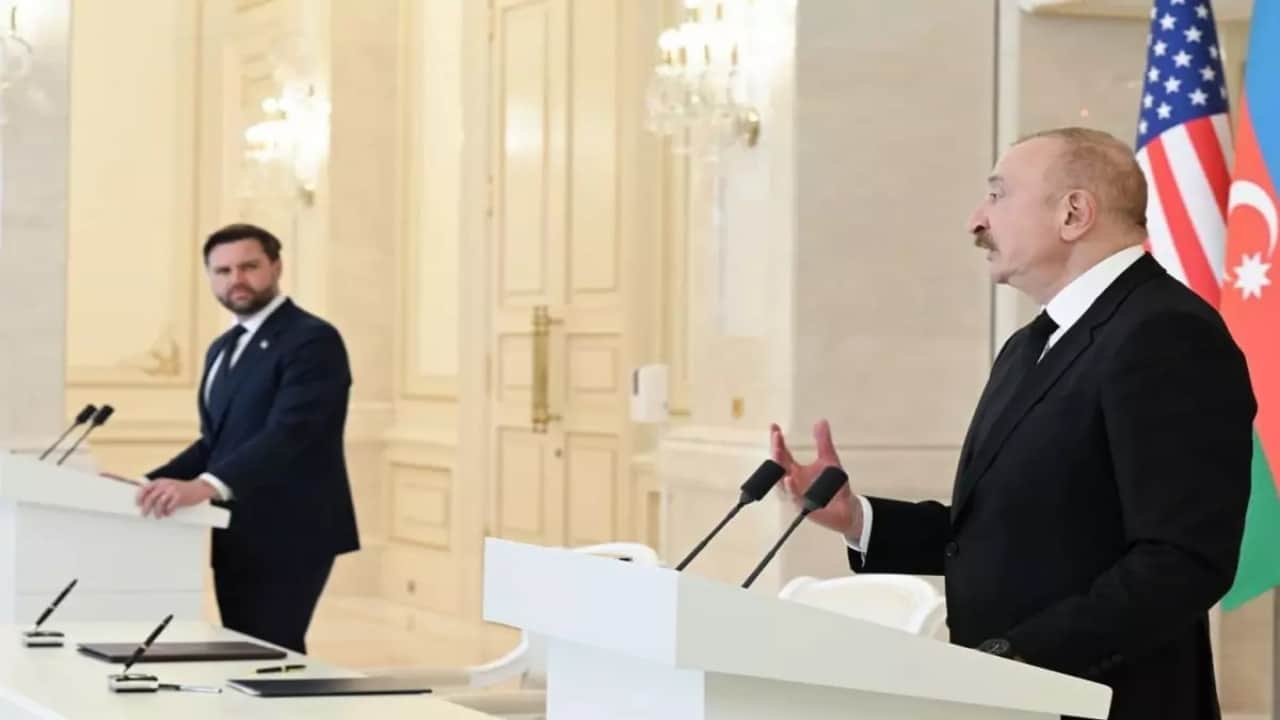 Foto - Zilletin adı "karizma" oldu! ABD’li Vance, Aliyev’in Siyonist dostluğunu kameralar önünde alay ederek anlattı