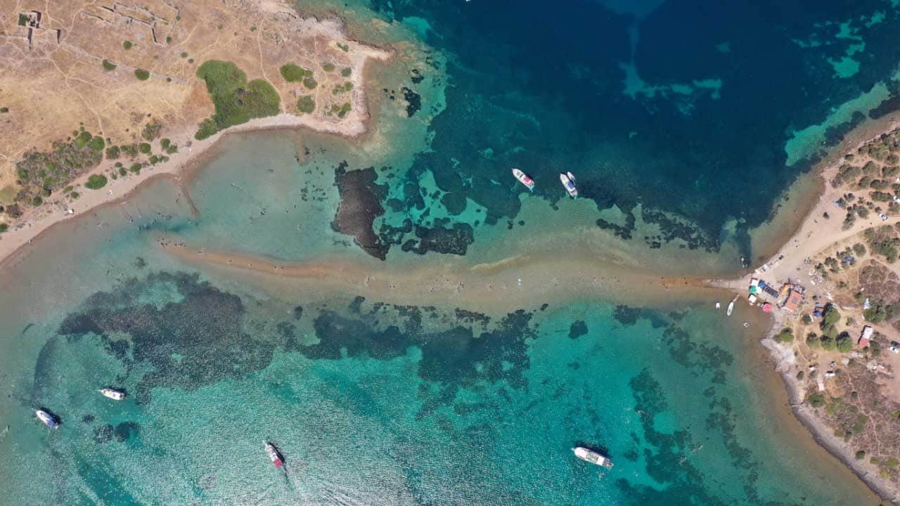 Foto - Ziyaretçi akınına uğruyor! Denizin ortasında yürüyüş parkuru
