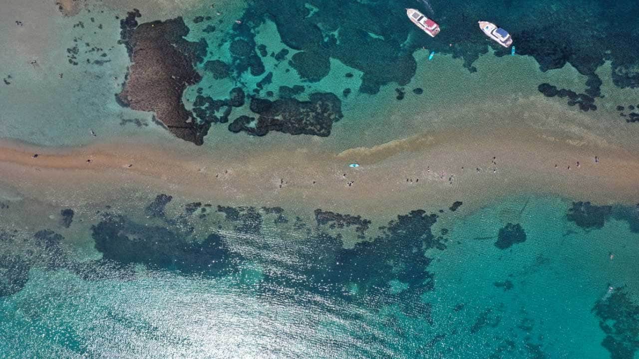 Foto - Ziyaretçi akınına uğruyor! Denizin ortasında yürüyüş parkuru