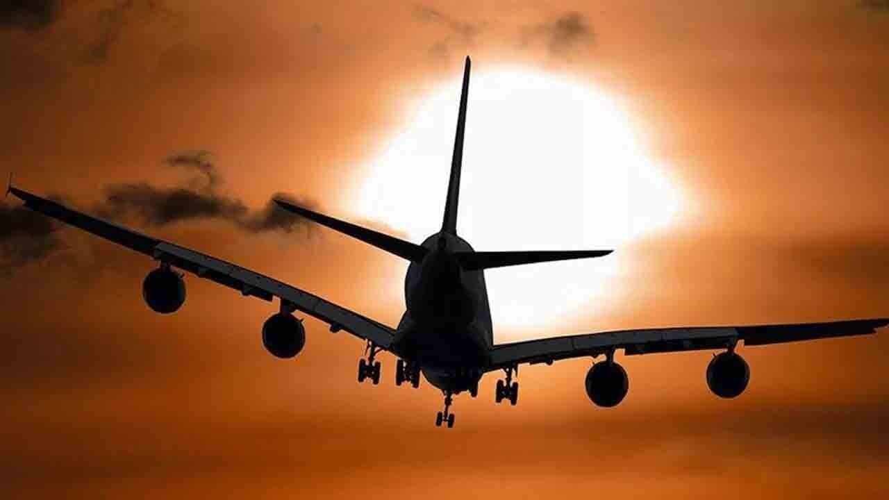 Delta uçağı motor arızasıyla geri döndü: 286 kişi güvenle tahliye edildi