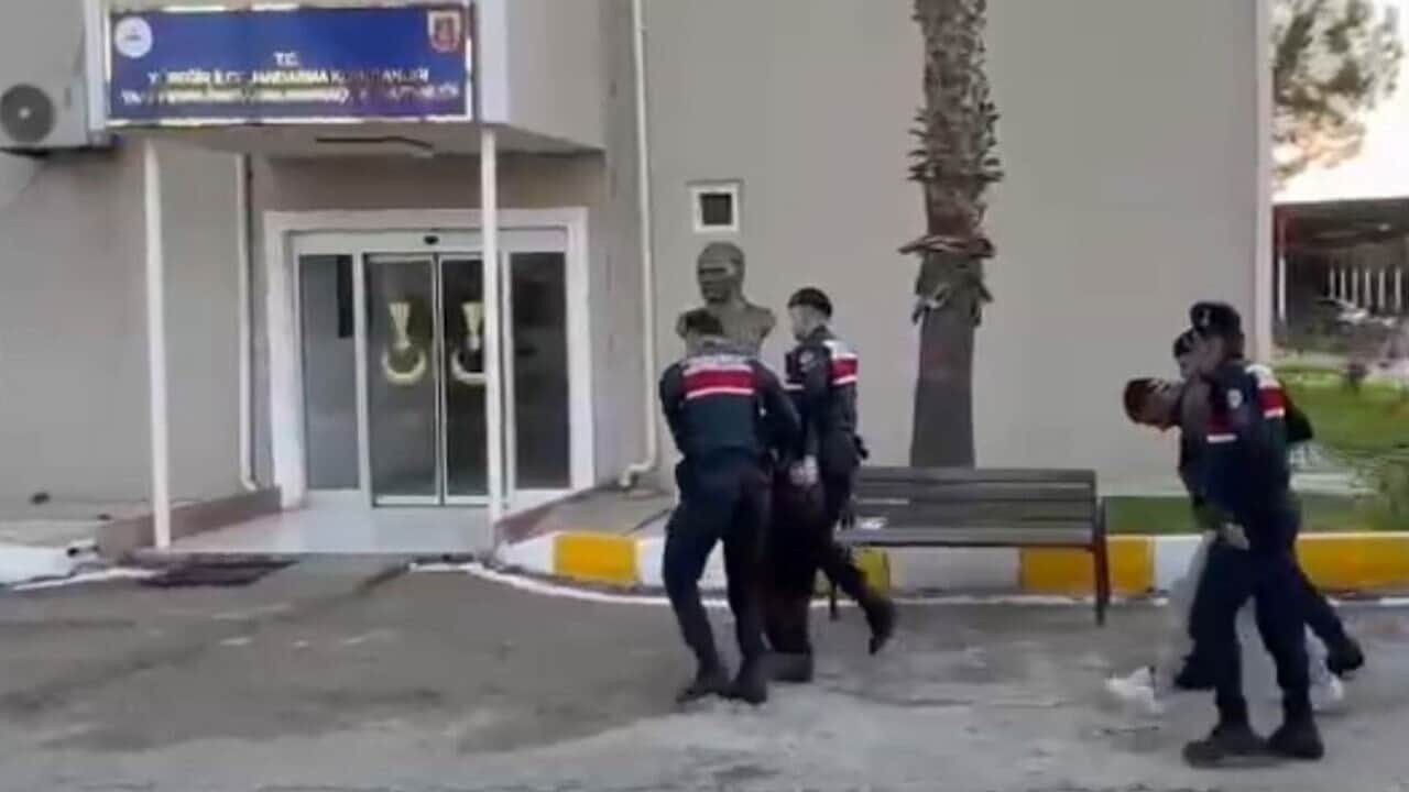 Kapısını kırıp girdikleri Kur’an Kursu’ndaki Kur'an-ı Kerim'leri yırtan 2 alçak tutuklandı
