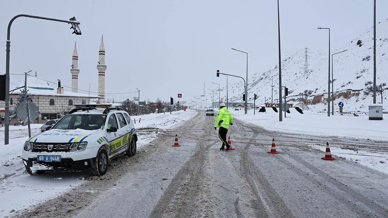 Kara yollarından sürücülere uyarı! İşte Türkiye genelinde yol durumu