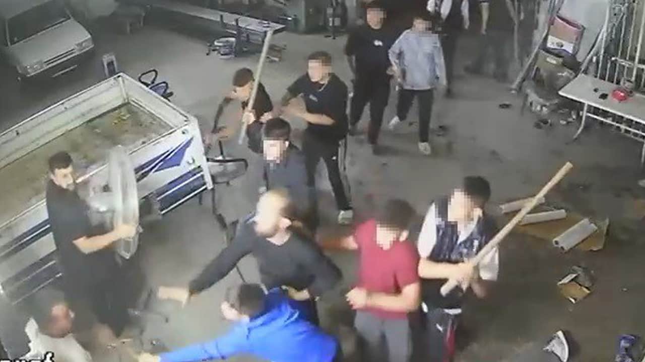 Sopalı, kürekli, tüfekli Konya meydan savaşı!