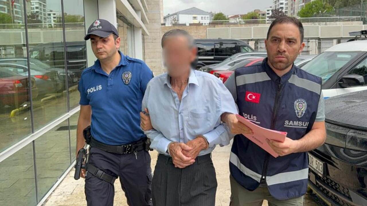 Tacizde bulunan 76 yaşındaki tramvay sapığı gözaltına alındı